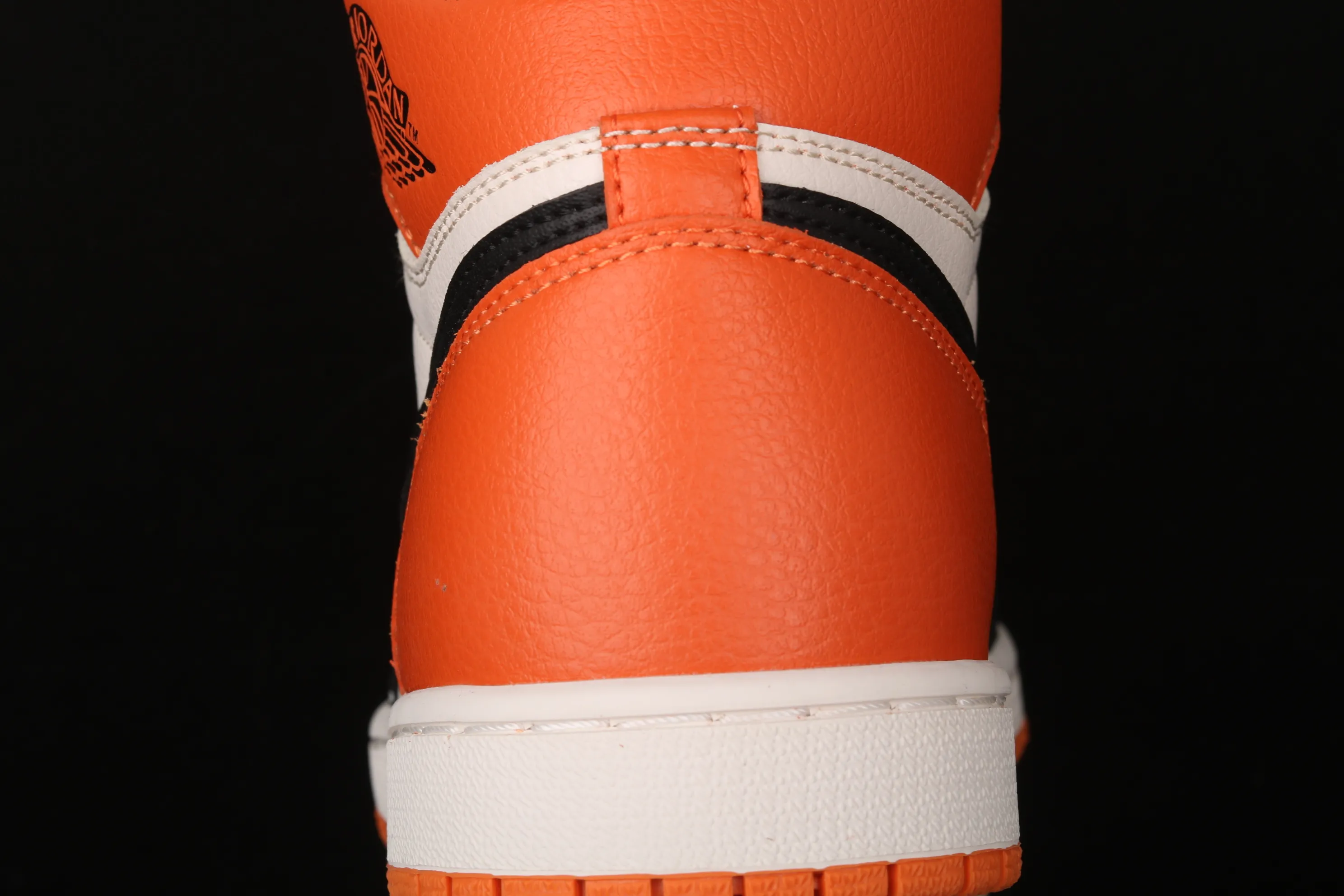 All categories Air Jordan Jordan series basketball shoes Air Jordan 1 High Air Jordan 1 Retro High OG AJ1 Joe 1 black orange white smashed backboard 555088-005